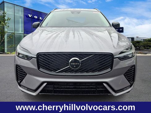 New 2026 Volvo XC60 B5 Plus w/ Protection Package Premier image 2