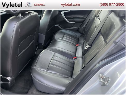 Used 2016 Buick Regal Premium image 11