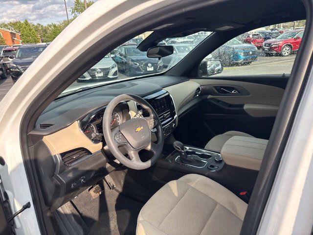 Used 2023 Chevrolet Traverse LS AWD/4WD image 8