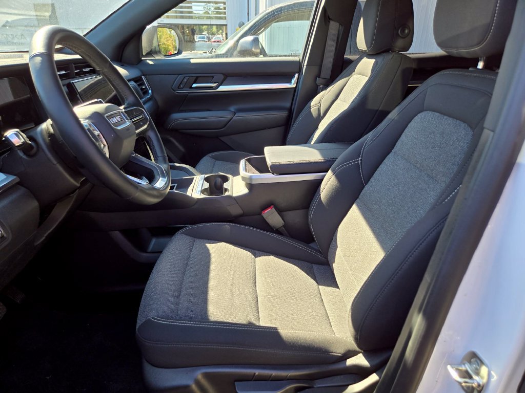 Used 2026 GMC Terrain Elevation FWD image 9