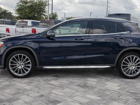 Used 2018 Mercedes-Benz GLA 250 w/ AMG Line Exterior image 4