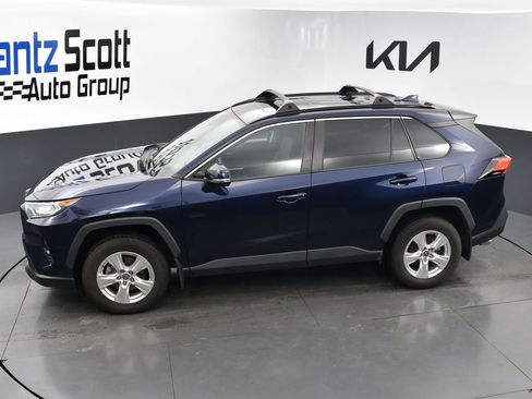 Used 2021 Toyota RAV4 XLE w/ Convenience Package image 10