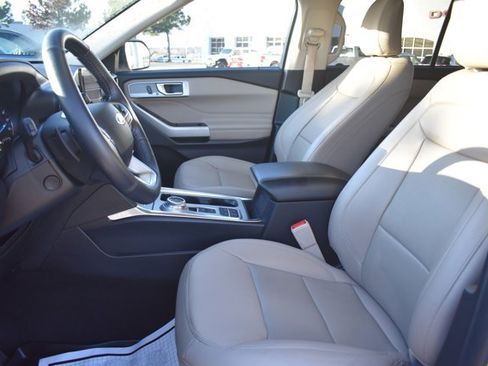 Used 2021 Ford Explorer Limited w/ Equipment Group 301A image 14