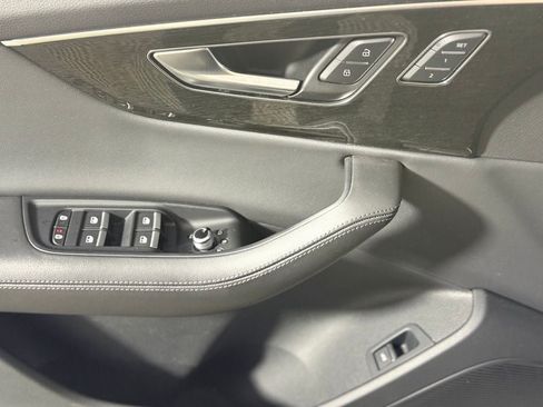 Used 2023 Audi Q7 3.0T Premium Plus AWD/4WD image 22