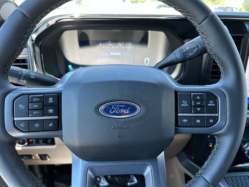 New 2026 Ford F450 Lariat w/ Lariat Premium Package AWD/4WD image 23