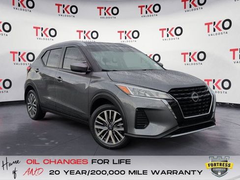 Certified 2024 Nissan Kicks SV FWD image 1