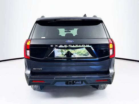 New 2026 Ford Expedition Active image 5