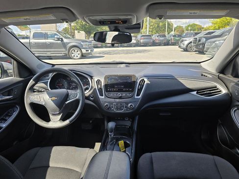 Used 2023 Chevrolet Malibu LT image 17