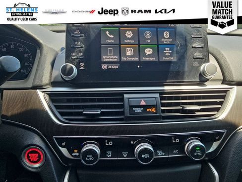 Used 2018 Honda Accord EX image 16