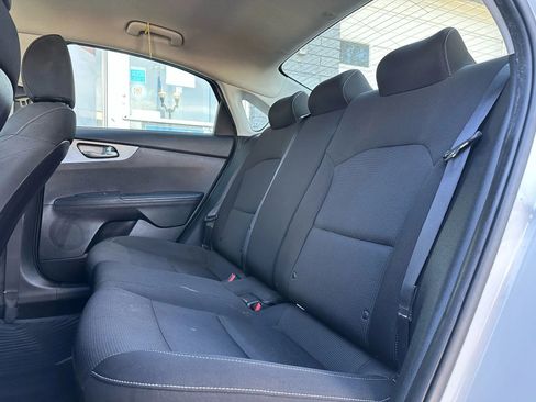 Used 2021 Kia Forte LXS image 8