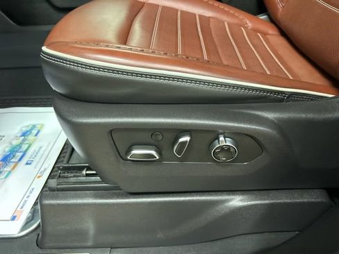 Used 2025 GMC Sierra 3500 Denali Ultimate image 12