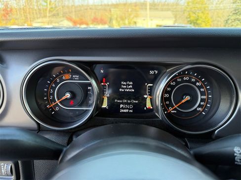 Used 2021 Jeep Wrangler Unlimited Sport image 24