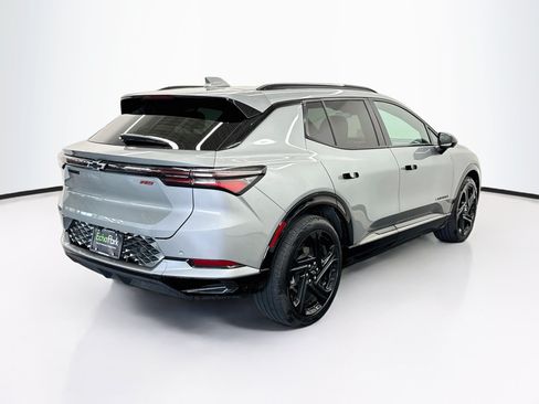Used 2024 Chevrolet Equinox EV RS FWD image 9