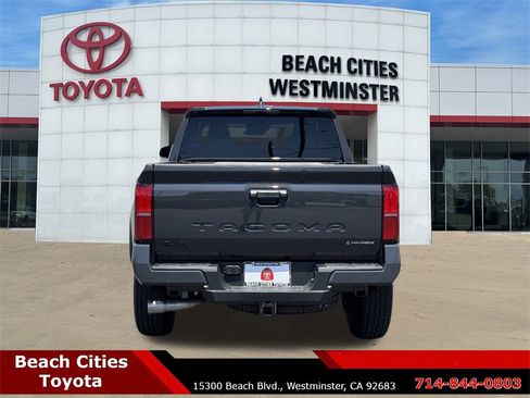 Used 2025 Toyota Tacoma TRD Off-Road image 10