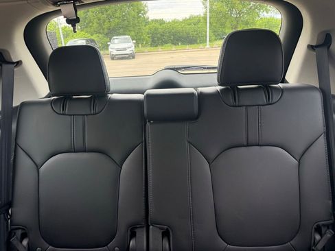 Used 2023 Honda Pilot Elite image 21