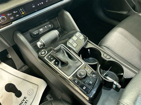Certified 2023 Kia Sportage X-Line w/ X-Line Premium Package image 18