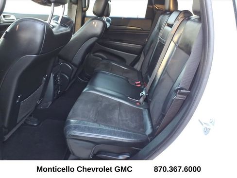 Used 2020 Jeep Grand Cherokee Altitude image 11