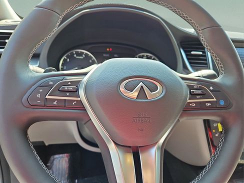 Used 2025 INFINITI QX50 Luxe image 18