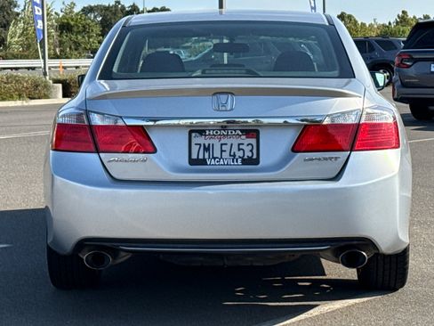 Used 2015 Honda Accord Sport image 5