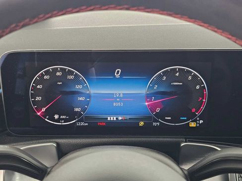 Used 2024 Mercedes-Benz GLB 250 image 23