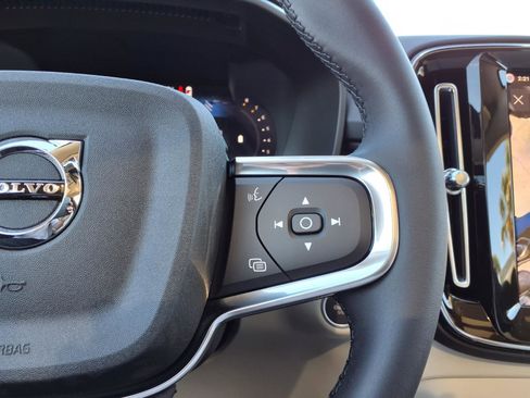New 2026 Volvo XC40 B5 Ultra w/ Protection Package Premier image 16