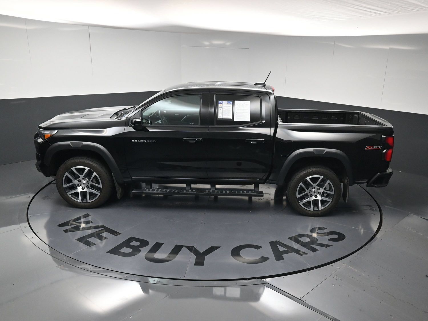 Used 2024 Chevrolet Colorado Z71 w/ Z71 Convenience Package 2 AWD/4WD image 20