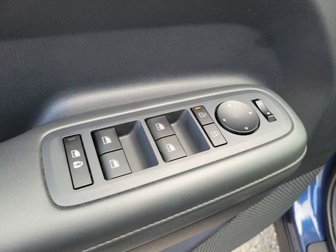 Used 2025 Hyundai Santa Fe SEL FWD image 24
