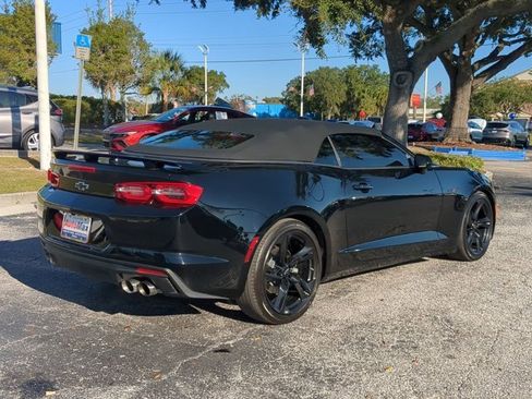 Used 2022 Chevrolet Camaro LT w/ Technology Package image 4