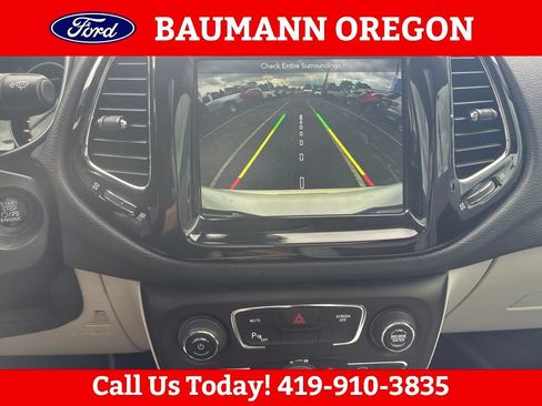 Used 2018 Jeep Compass Limited w/ Navigation Group AWD/4WD image 24