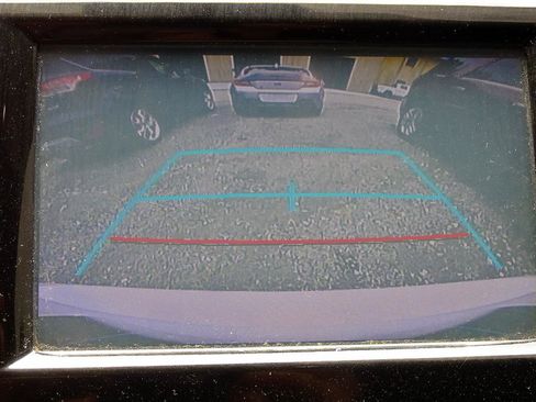 Used 2019 Toyota Camry LE FWD image 28