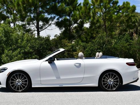 Used 2023 Mercedes-Benz E 450 Cabriolet w/ AMG Line image 33