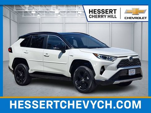 Used 2021 Toyota RAV4 XSE AWD/4WD image 1
