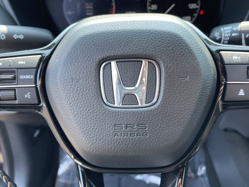 Used 2025 Honda HR-V Sport image 19