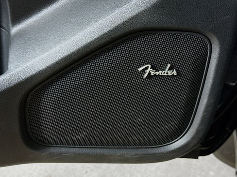 Used 2024 Nissan Frontier SL w/ Technology Package image 21