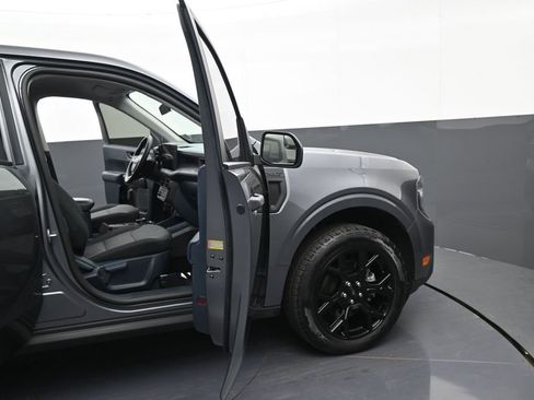 Used 2025 Ford Maverick XLT w/ Equipment Group 301A AWD/4WD image 9