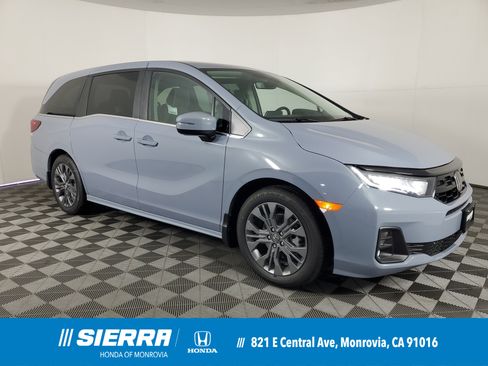 New 2026 Honda Odyssey Touring image 1