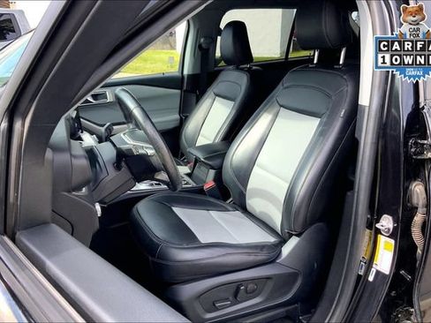 Used 2022 Ford Explorer XLT w/ Equipment Group 202A AWD/4WD image 24