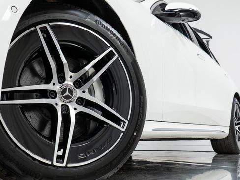 New 2025 Mercedes-Benz E 350 4MATIC Sedan image 29