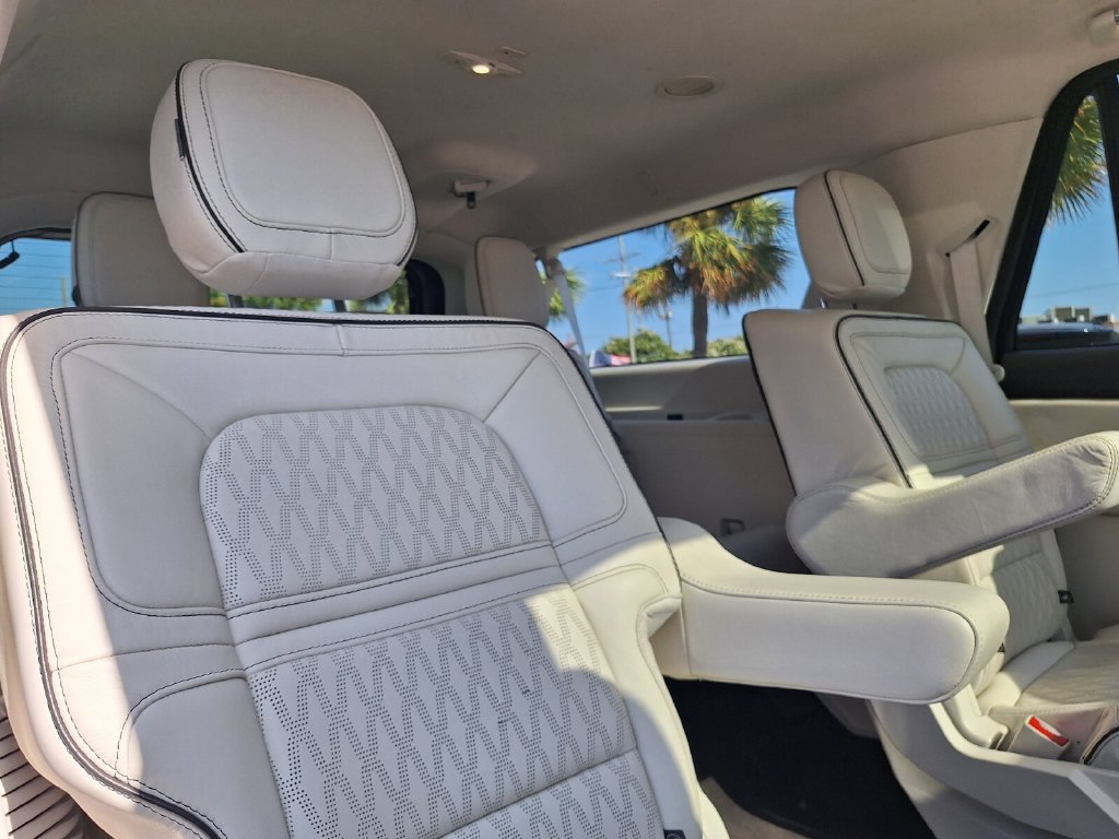Used 2021 Lincoln Navigator L Black Label w/ Cargo Convenience Package AWD/4WD image 34