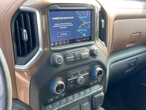 Used 2021 Chevrolet Silverado 2500 High Country w/ Z71 Off-Road Package image 24