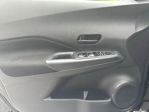 New 2024 Nissan Kicks S image 10