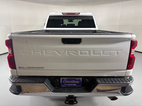 Used 2022 Chevrolet Silverado 2500 W/T w/ WT Convenience Package image 8