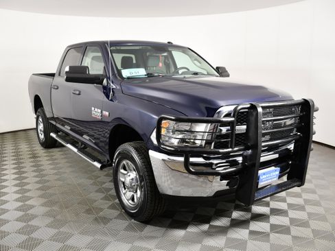 Used 2016 RAM 2500 Tradesman w/ Chrome Appearance Group image 3