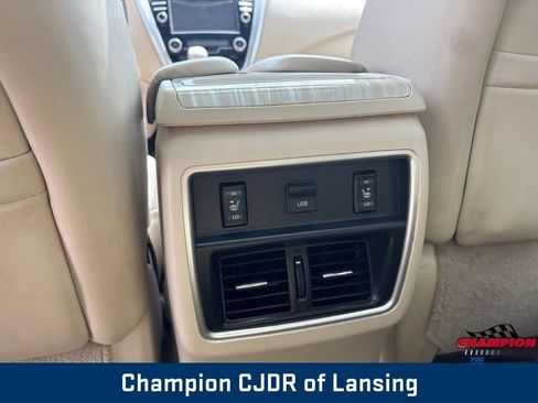 Used 2015 Nissan Murano S AWD/4WD image 25