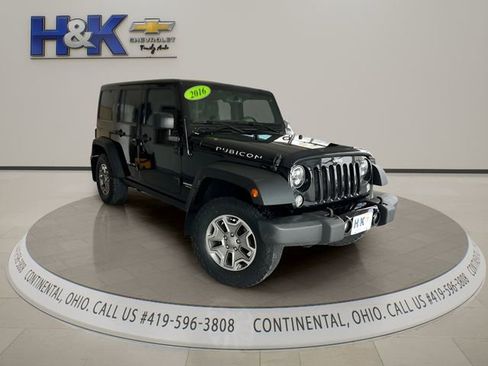 Used 2016 Jeep Wrangler Unlimited Rubicon w/ Dual Top Group AWD/4WD image 4