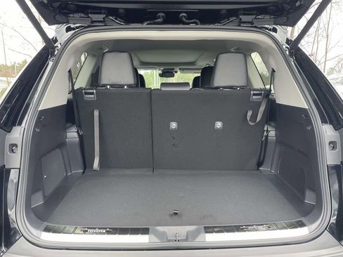 New 2026 Toyota Grand Highlander Platinum image 12
