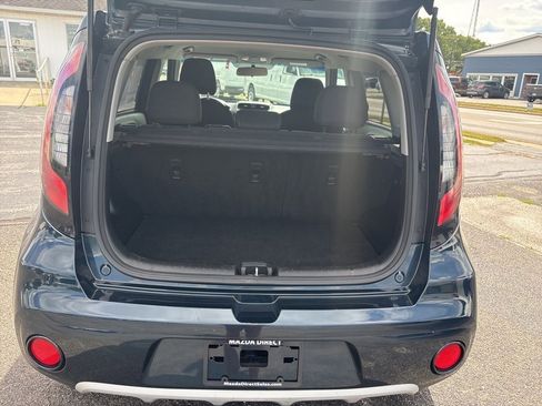 Used 2019 Kia Soul + image 11