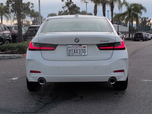 Used 2025 BMW 330i 330i w/ Convenience Package image 9