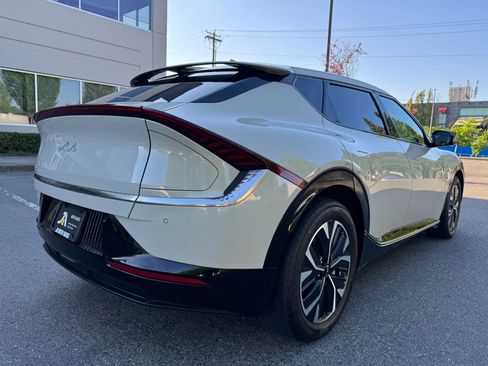 Used 2022 Kia EV6 Wind AWD/4WD image 10