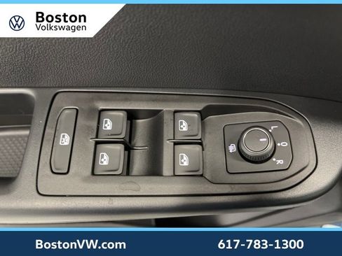 New 2026 Volkswagen Taos SEL image 29